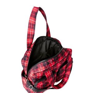 Big Zippers Great pockets Any weekend Red Plaid Foldable Organized Ready & Go